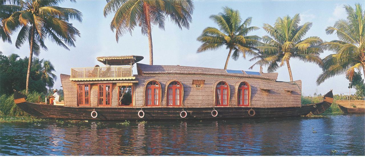 Soma Jyothi Houseboats Hotel Alappuzha Exterior photo